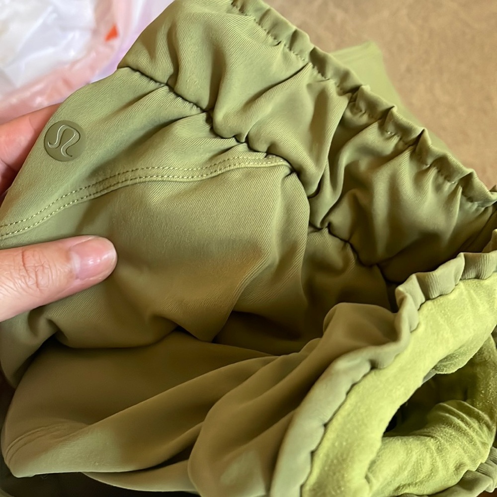 Lululemon matcha light green pants